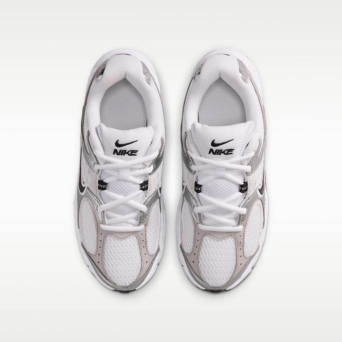 Sneakers Nike V5 RNR unisex bianco/argento