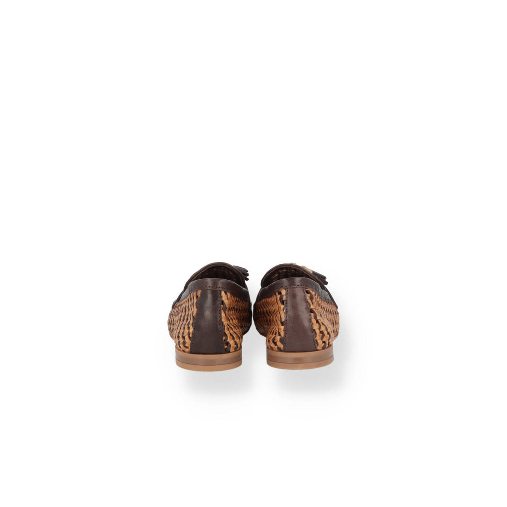 Mocassino in pelle intrecciata con nappine Donna