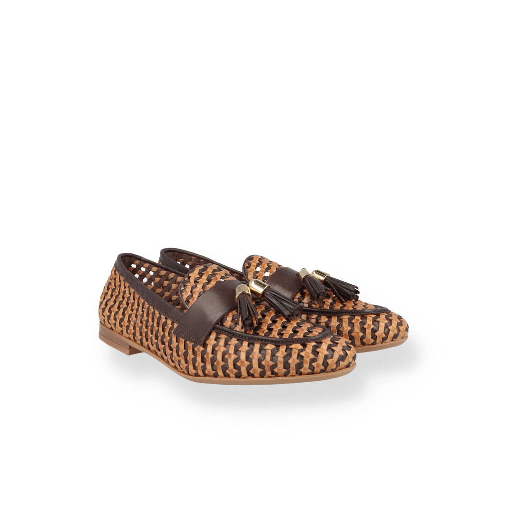 Mocassino in pelle intrecciata con nappine Donna